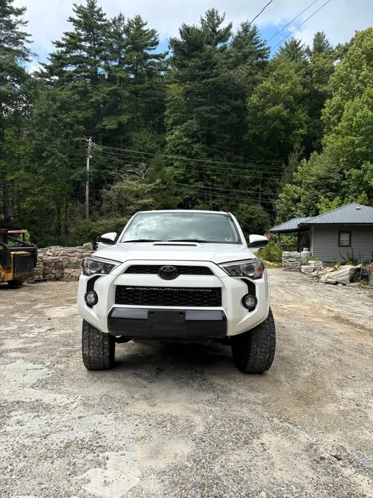 2015 Toyota 4Runner 5th Gen - Image 2 of 8
