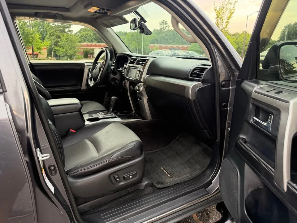 2015 Toyota 4Runner 5th Gen - Image 12 of 15