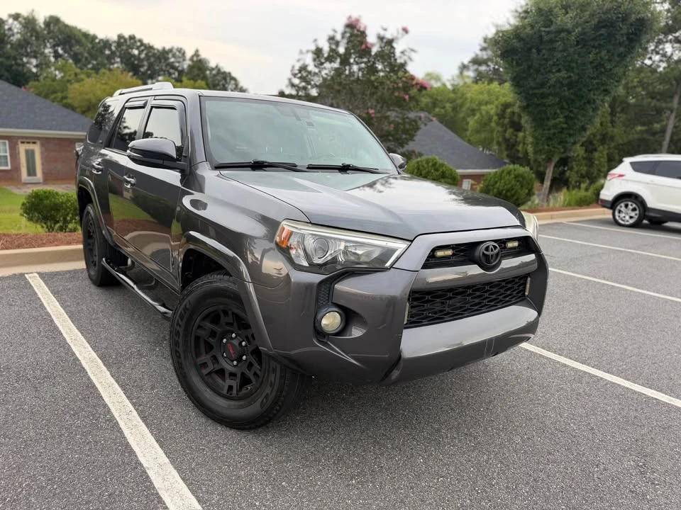 2015 Toyota 4Runner 5th Gen - Image 2 of 15