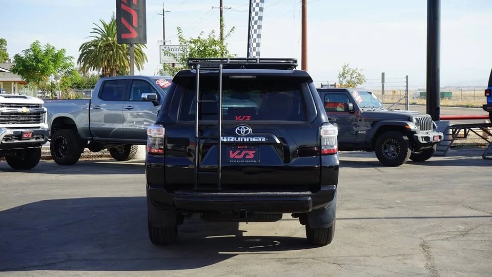 2015 Toyota 4Runner 5th Gen - Image 4 of 20