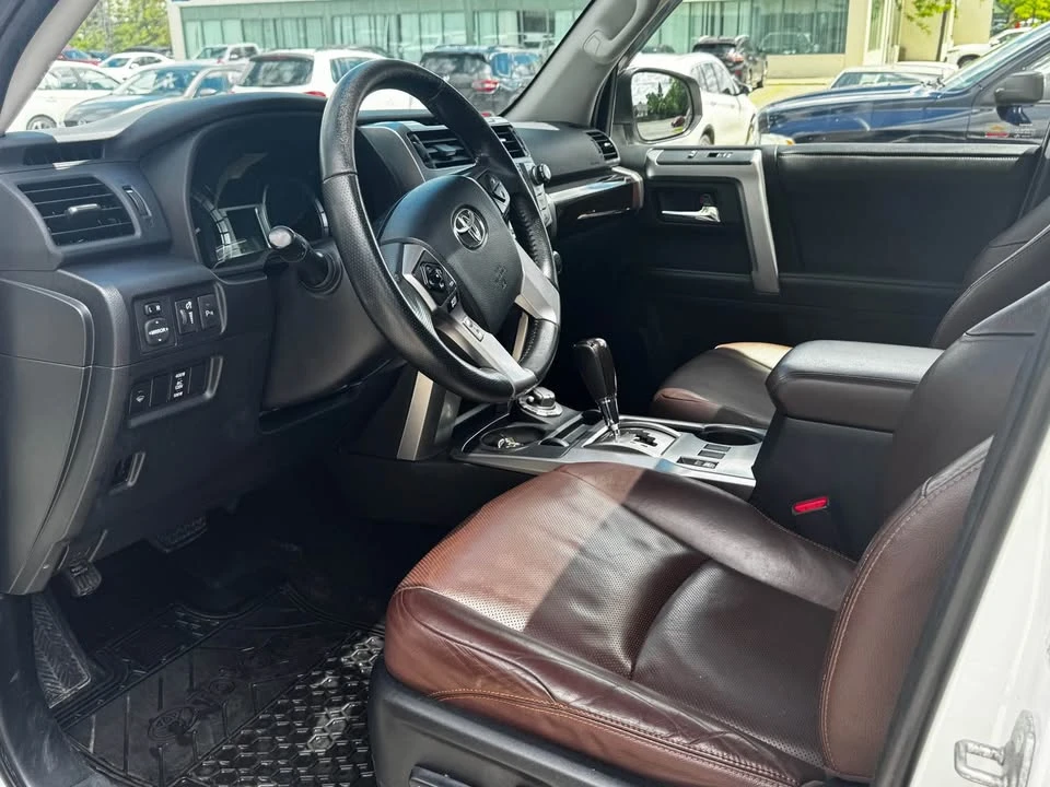 2015 Toyota 4Runner 5th Gen - Image 7 of 10