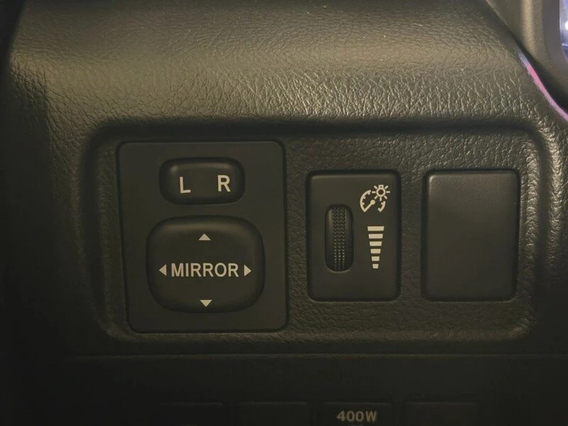 2015 Toyota 4Runner 5th Gen - Image 17 of 20