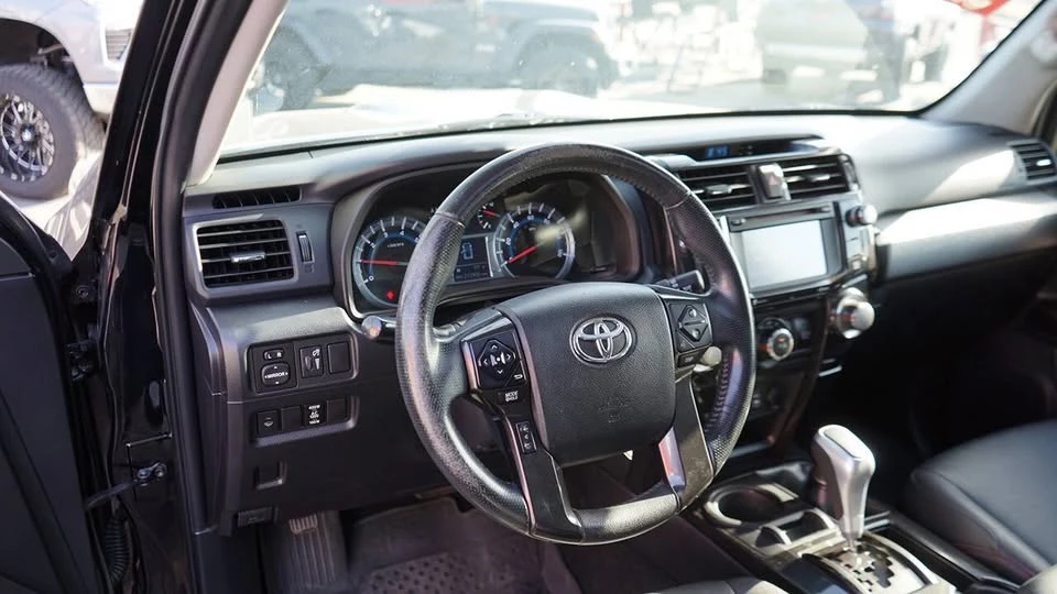 2015 Toyota 4Runner 5th Gen - Image 11 of 20