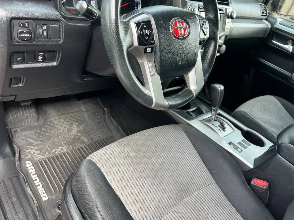 2015 Toyota 4Runner 5th Gen - Image 9 of 17