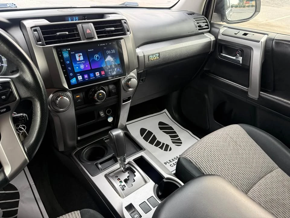 2015 Toyota 4Runner 5th Gen - Image 8 of 17