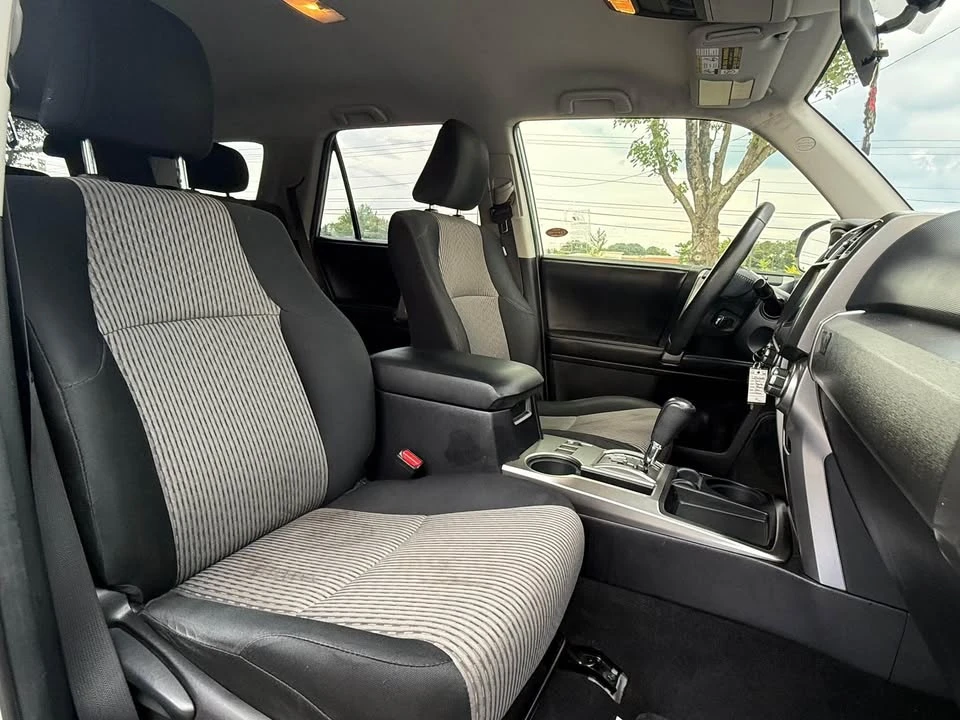 2015 Toyota 4Runner 5th Gen - Image 11 of 17