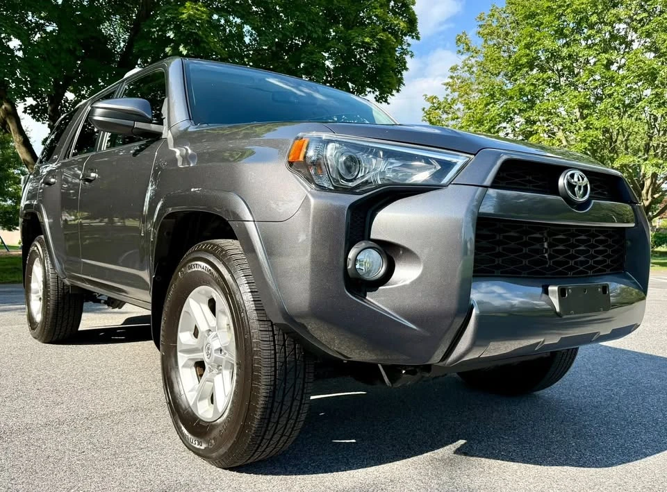2015 Toyota 4Runner 5th Gen - Image 3 of 7