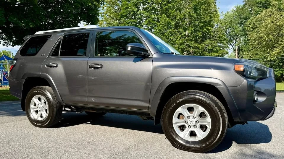 2015 Toyota 4Runner 5th Gen - Image 4 of 7