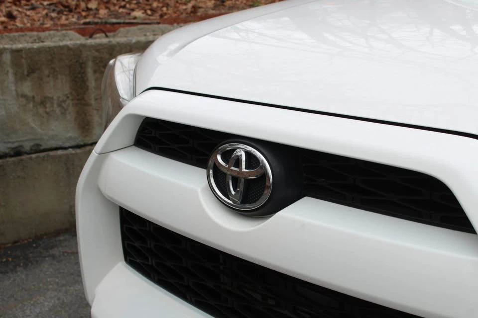 2015 Toyota 4Runner 5th Gen - Image 16 of 19