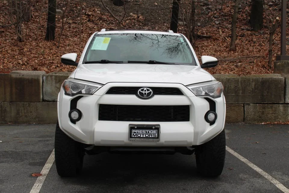 2015 Toyota 4Runner 5th Gen - Image 2 of 19