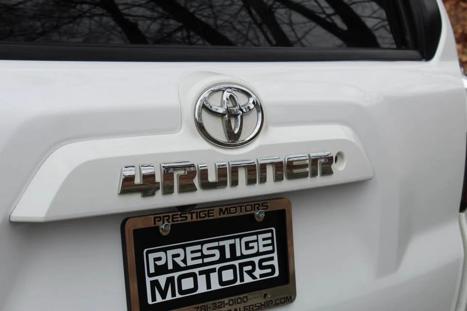 2015 Toyota 4Runner 5th Gen - Image 18 of 19