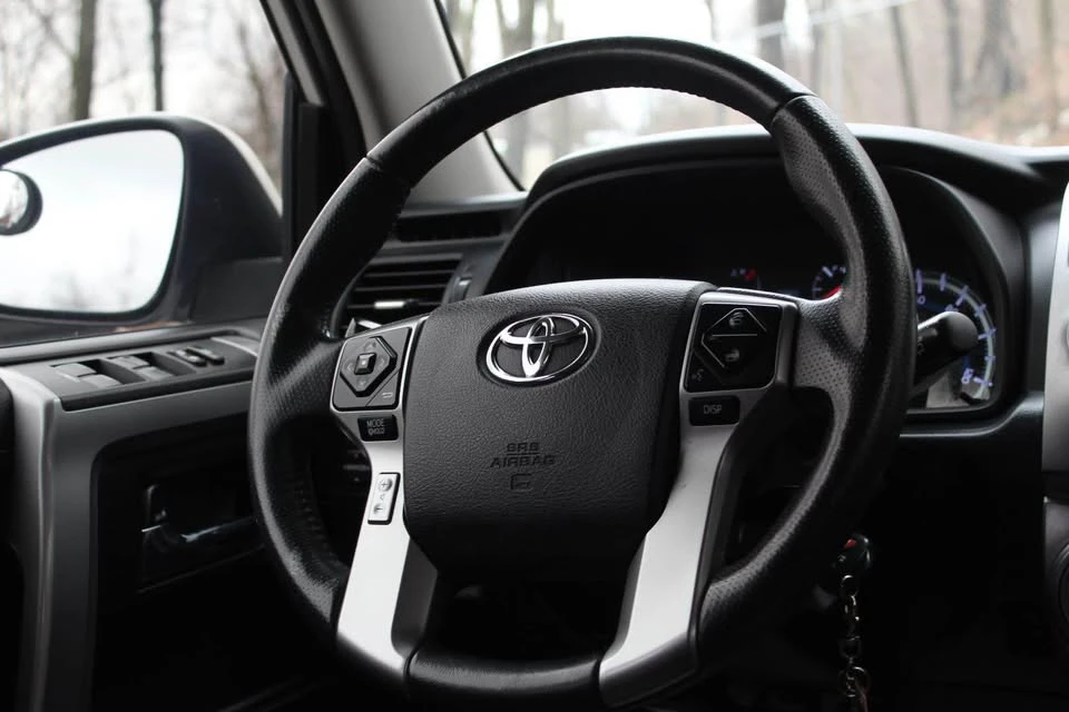 2015 Toyota 4Runner 5th Gen - Image 12 of 19