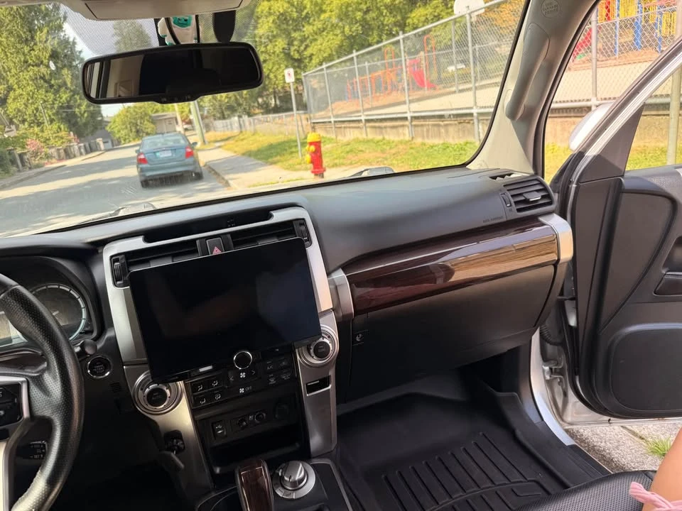 2015 Toyota 4Runner 5th Gen - Image 4 of 14