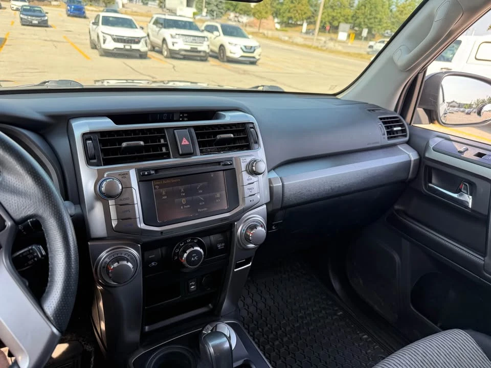 2015 Toyota 4Runner 5th Gen - Image 19 of 20