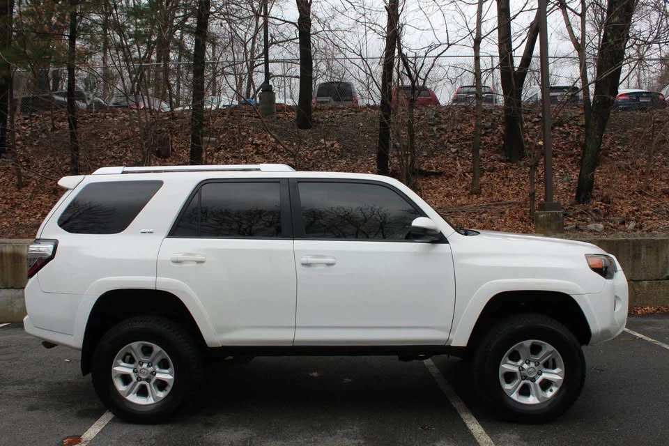 2015 Toyota 4Runner 5th Gen - Image 4 of 19