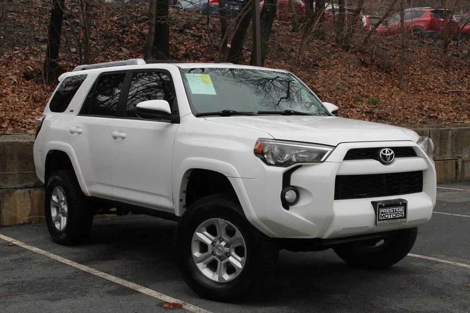 2015 Toyota 4Runner 5th Gen - Image 3 of 19