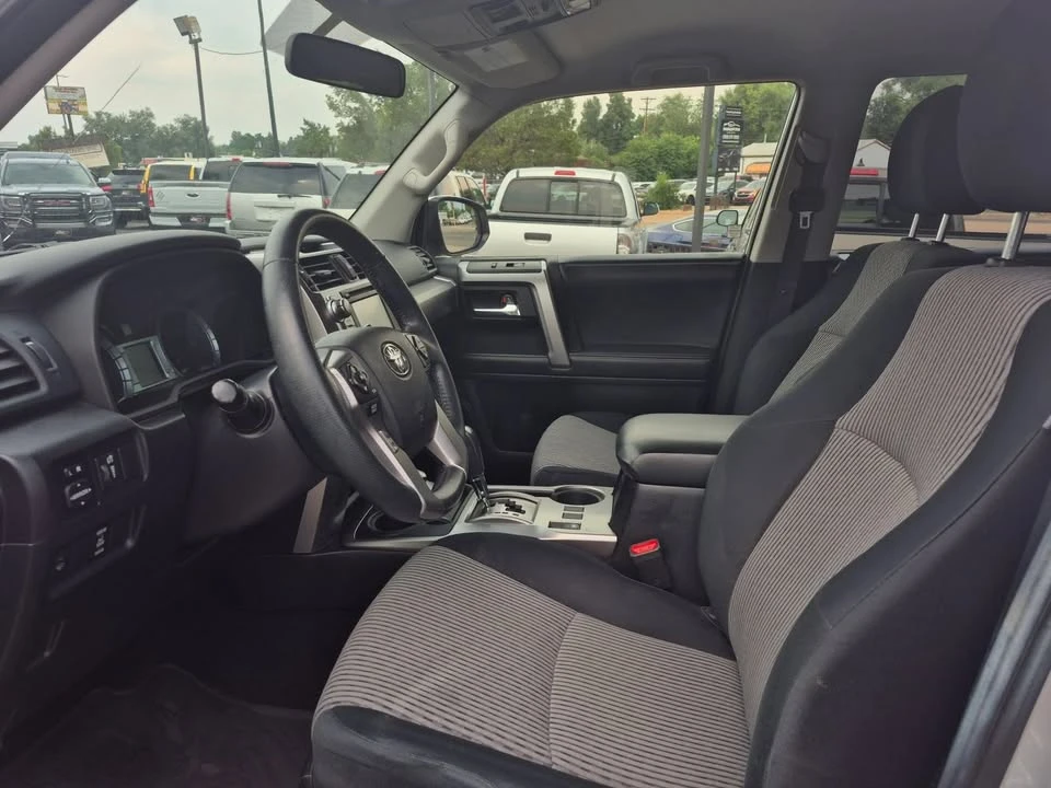 2015 Toyota 4Runner 5th Gen - Image 9 of 19