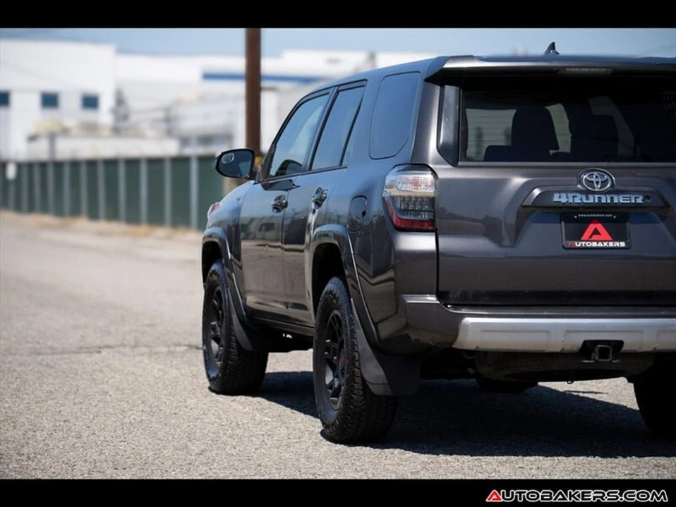 2015 Toyota 4Runner 5th Gen - Image 9 of 20