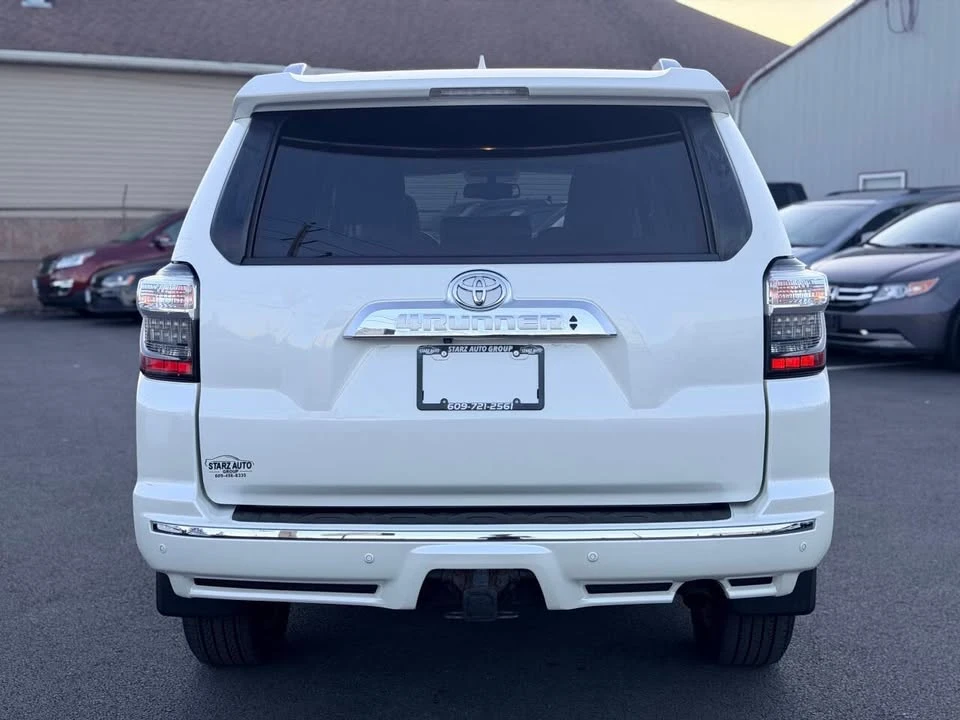 2015 Toyota 4Runner 5th Gen - Image 4 of 20