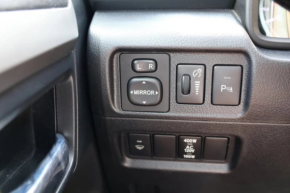2015 Toyota 4Runner 5th Gen - Image 20 of 20