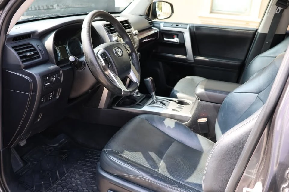 2015 Toyota 4Runner 5th Gen - Image 8 of 20