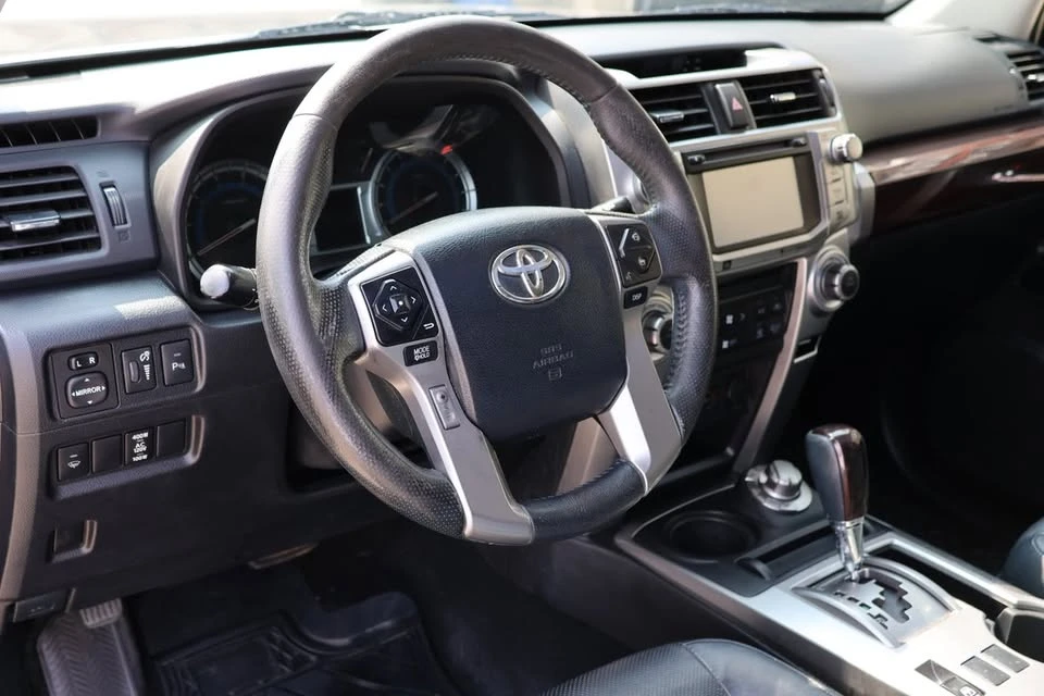 2015 Toyota 4Runner 5th Gen - Image 9 of 20