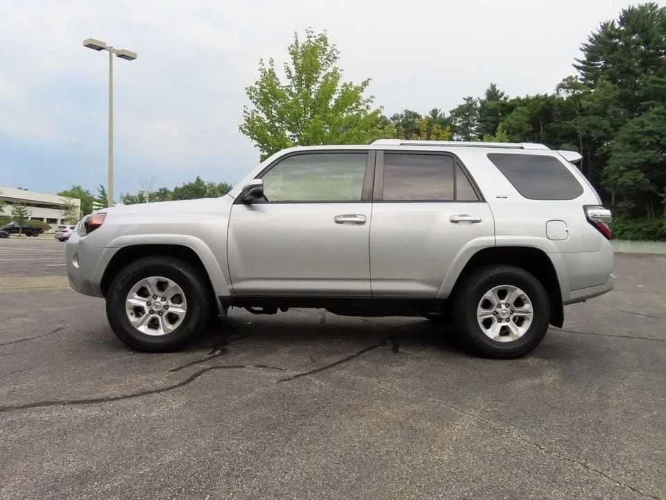 2015 Toyota 4Runner 5th Gen - Image 5 of 20