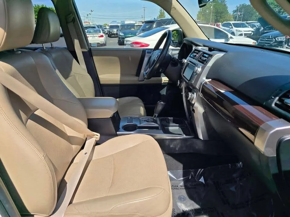 2015 Toyota 4Runner 5th Gen - Image 11 of 20