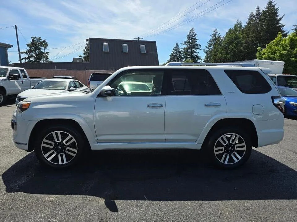 2015 Toyota 4Runner 5th Gen - Image 2 of 20