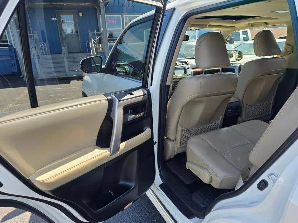 2015 Toyota 4Runner 5th Gen - Image 16 of 20