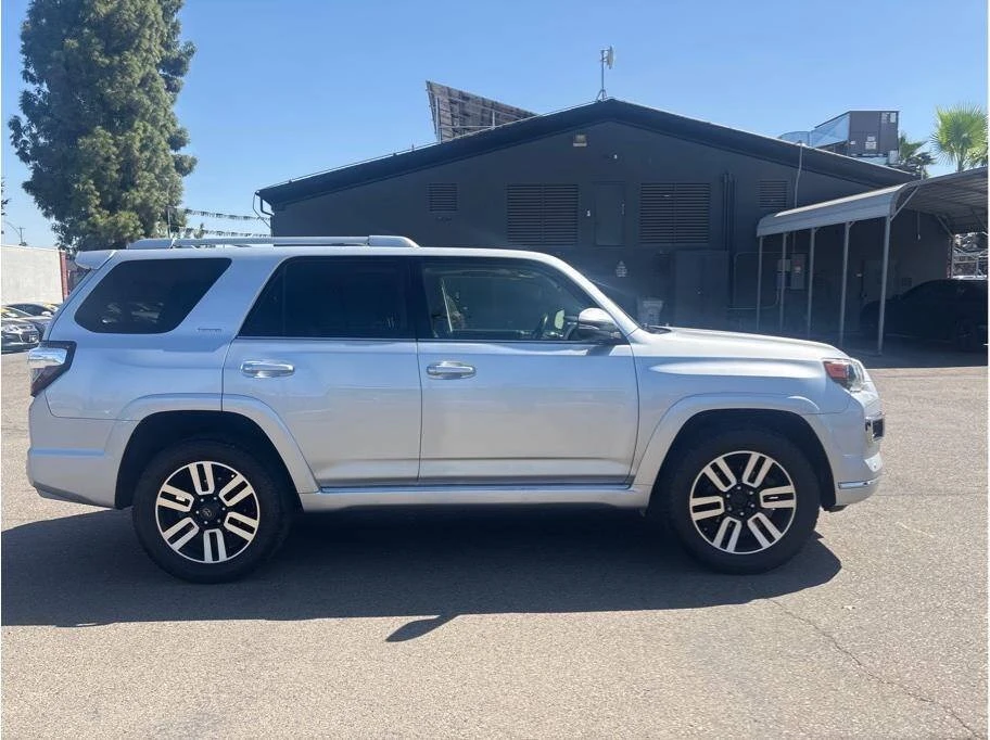 2015 Toyota 4Runner 5th Gen - Image 2 of 20