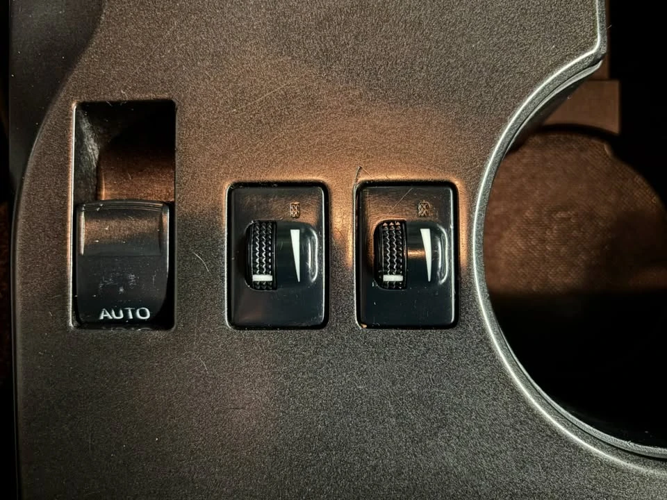 2015 Toyota 4Runner 5th Gen - Image 19 of 20