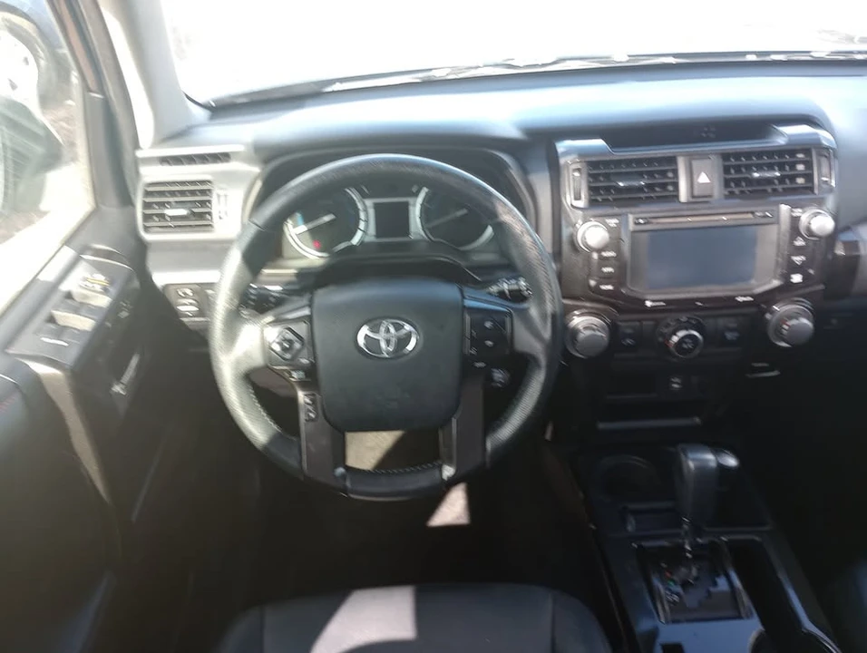 2015 Toyota 4Runner 5th Gen - Image 9 of 14