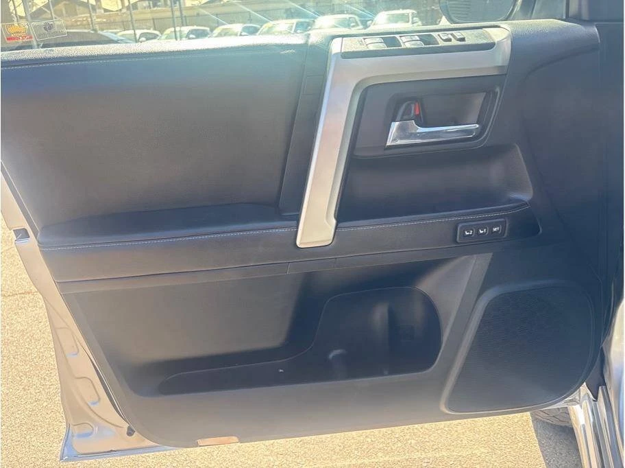 2015 Toyota 4Runner 5th Gen - Image 14 of 20
