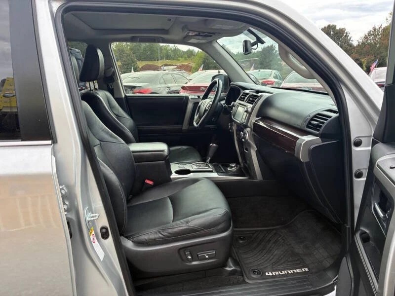 2015 Toyota 4Runner 5th Gen - Image 10 of 20