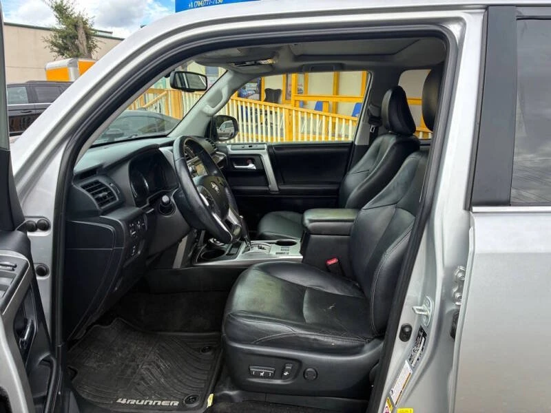 2015 Toyota 4Runner 5th Gen - Image 8 of 20