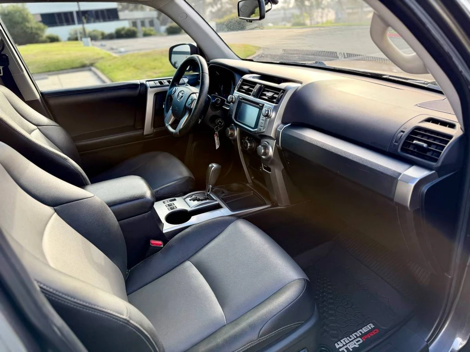 2015 Toyota 4Runner 5th Gen - Image 11 of 14