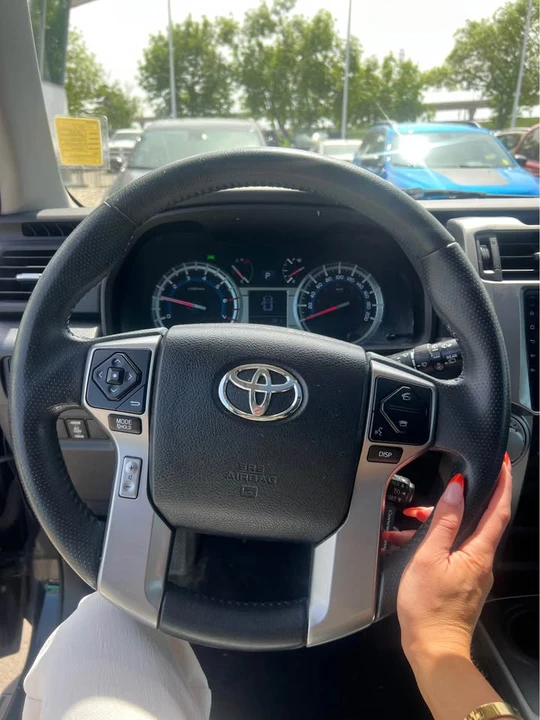 2015 Toyota 4Runner 5th Gen - Image 7 of 10