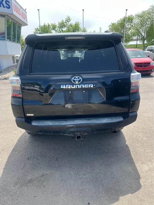 2015 Toyota 4Runner 5th Gen - Image 5 of 10