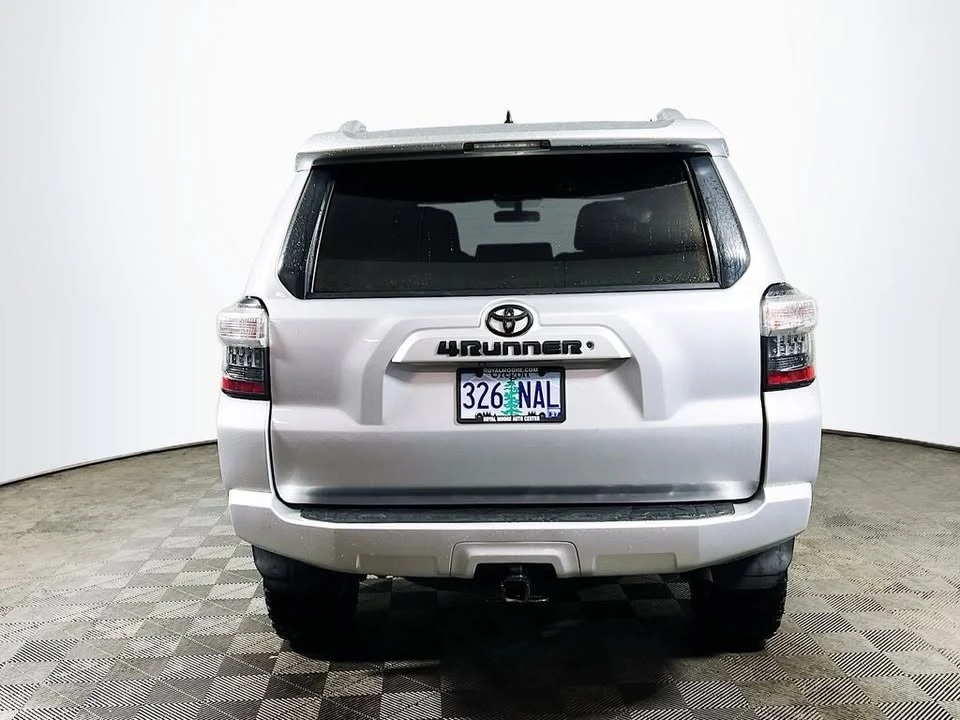 2015 Toyota 4Runner 5th Gen - Image 6 of 19