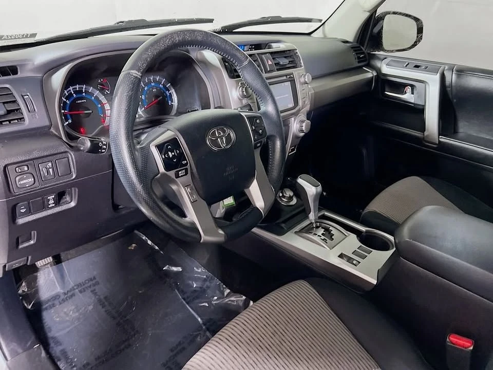 2015 Toyota 4Runner 5th Gen - Image 9 of 19