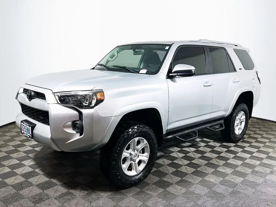 2015 Toyota 4Runner 5th Gen - Image 3 of 19