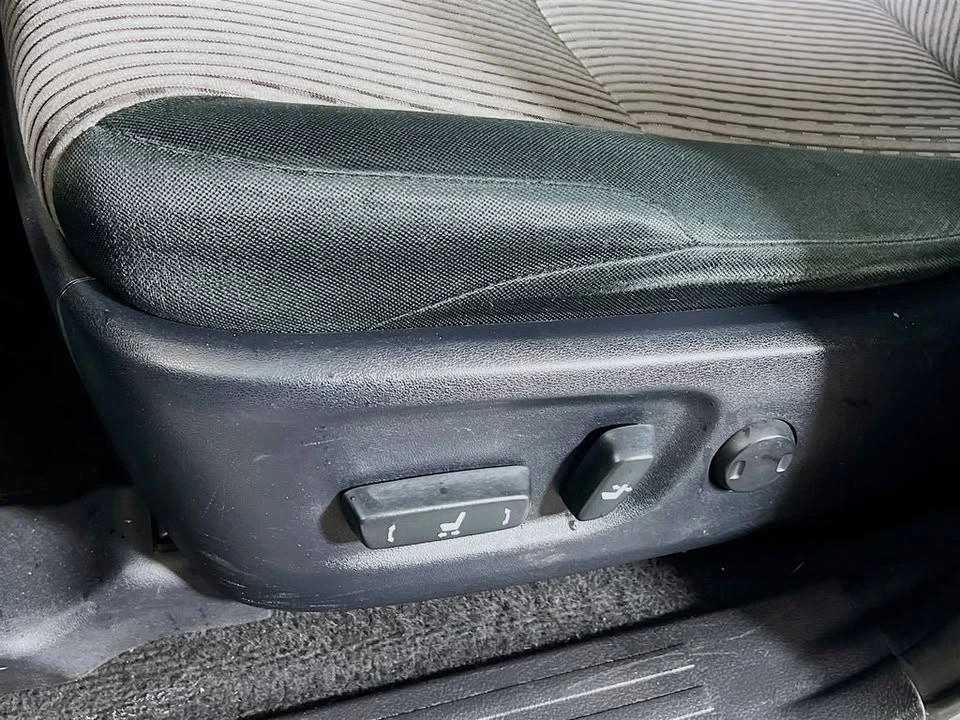 2015 Toyota 4Runner 5th Gen - Image 16 of 19