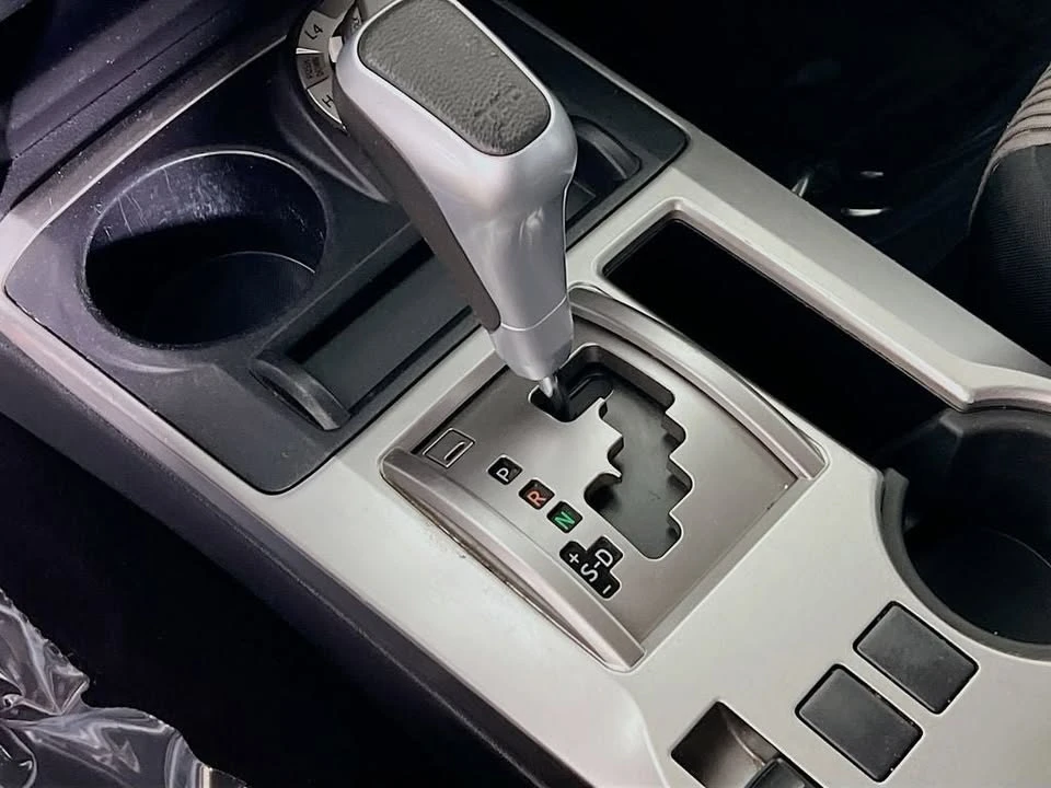 2015 Toyota 4Runner 5th Gen - Image 15 of 19