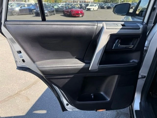 2015 Toyota 4Runner 5th Gen - Image 13 of 20