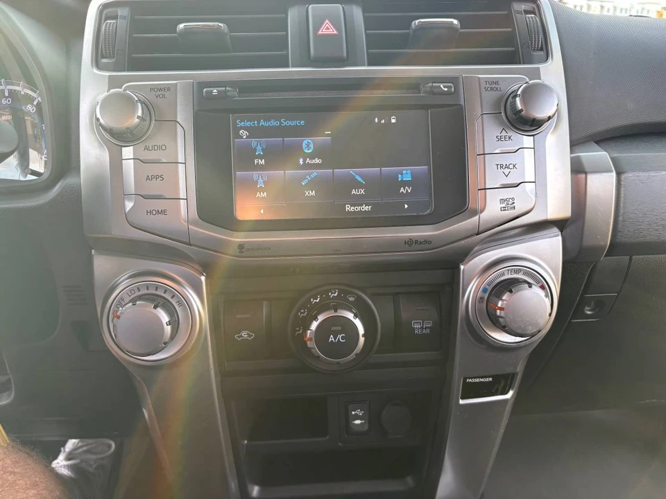 2015 Toyota 4Runner 5th Gen - Image 9 of 24