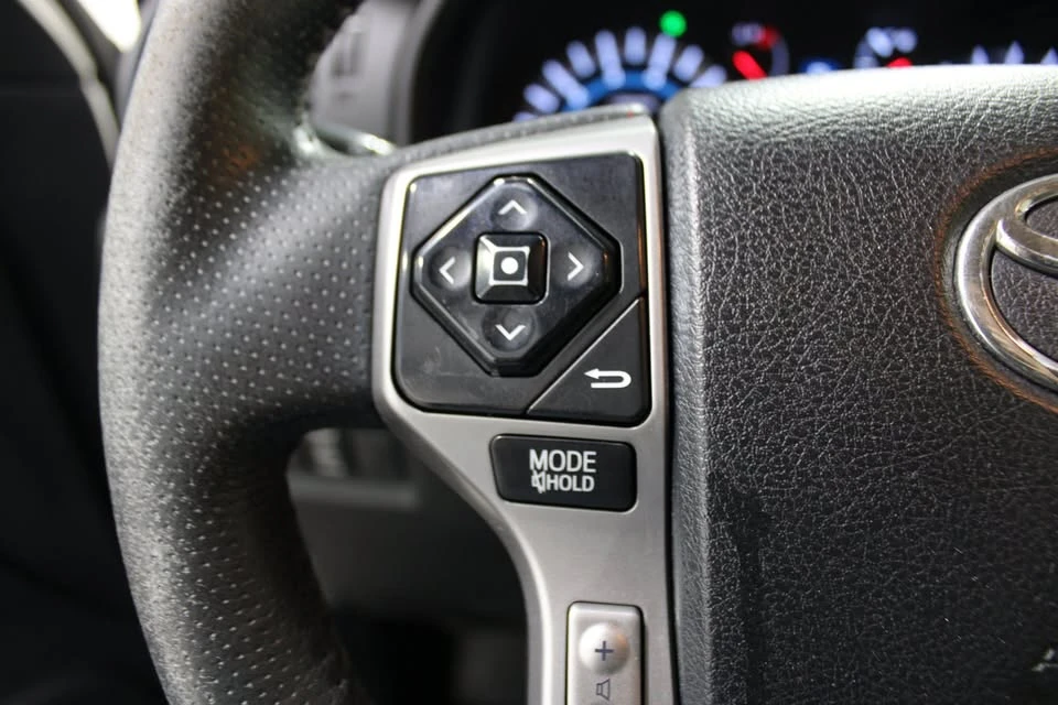 2015 Toyota 4Runner 5th Gen - Image 10 of 20