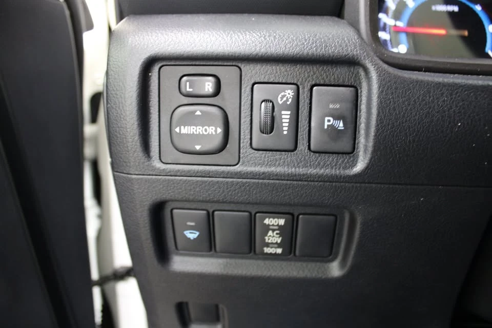 2015 Toyota 4Runner 5th Gen - Image 8 of 20
