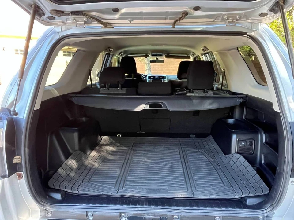2015 Toyota 4Runner 5th Gen - Image 6 of 9