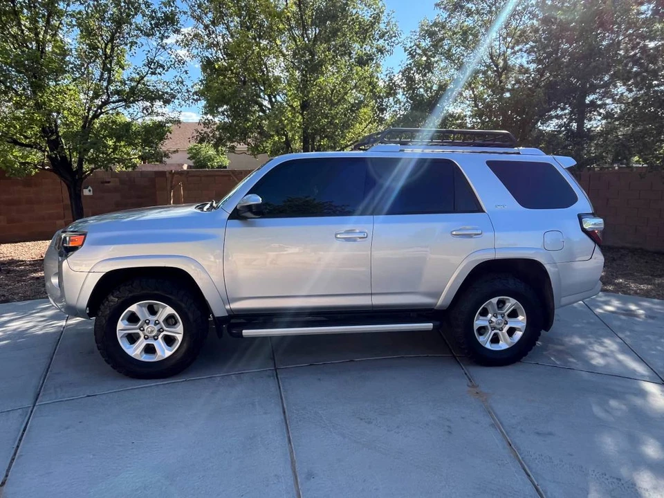 2015 Toyota 4Runner 5th Gen - Image 4 of 9